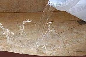 巴塘漏水维修 免砸砖防水材料该如何施工
