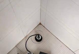 巴塘卫生间漏水维修之 loft 夹层储藏室毗邻暗管渗水哪家好，推荐诚匠小爱修缮